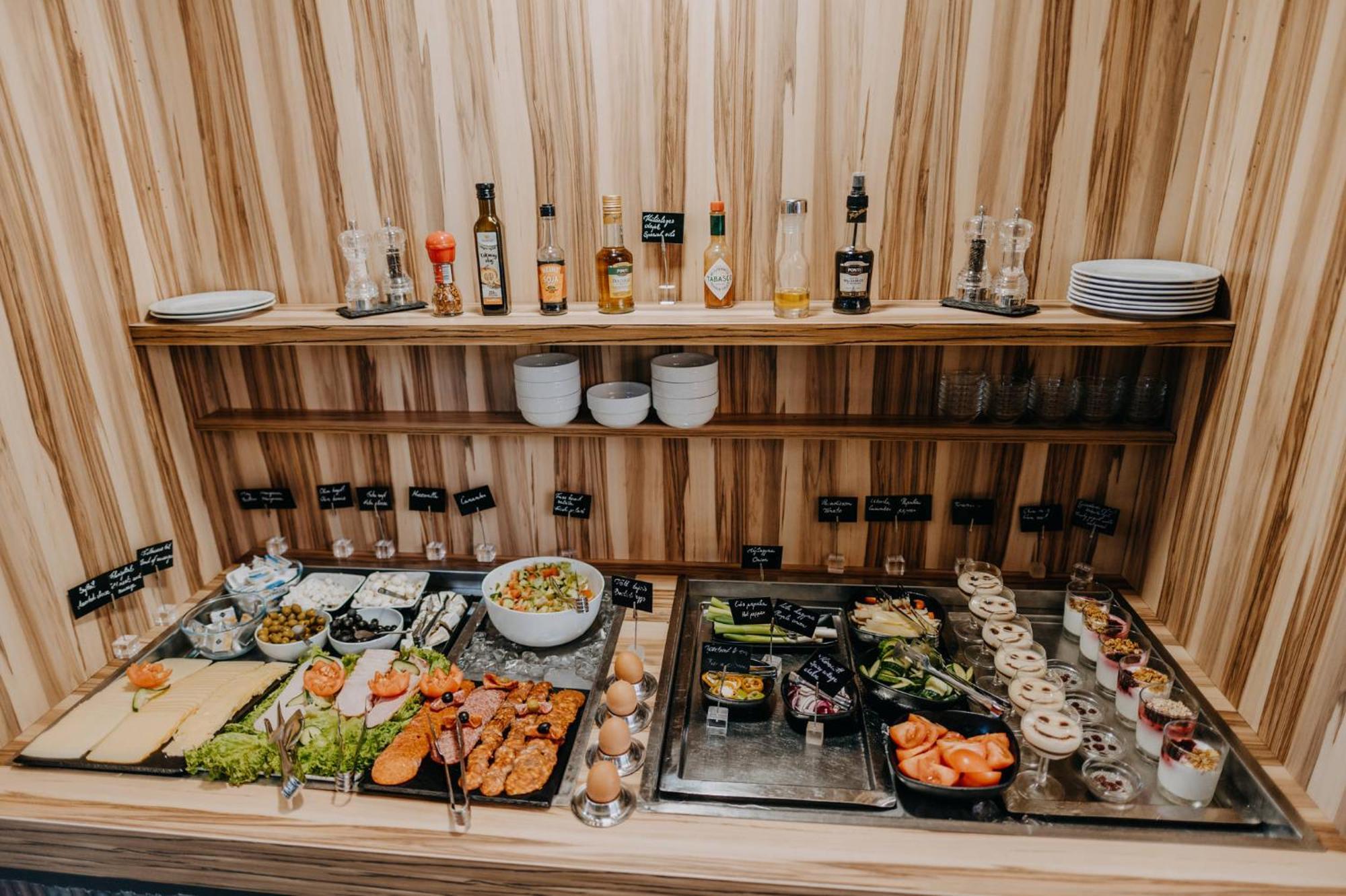 Science Hotel Premium Szeged Esterno foto